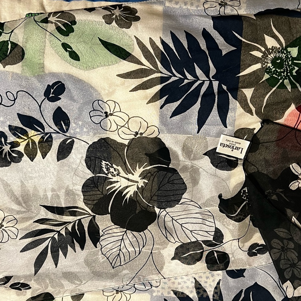 Larioseta Botanical Scarf - Black and Cream. Will add a touch of elegance